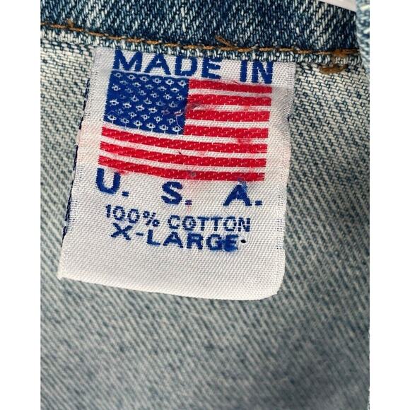 TYCA USA Eagle Jean Jacket Size XL Distressed Blue Denim Embossed Logo Trucker - Picture 3 of 15